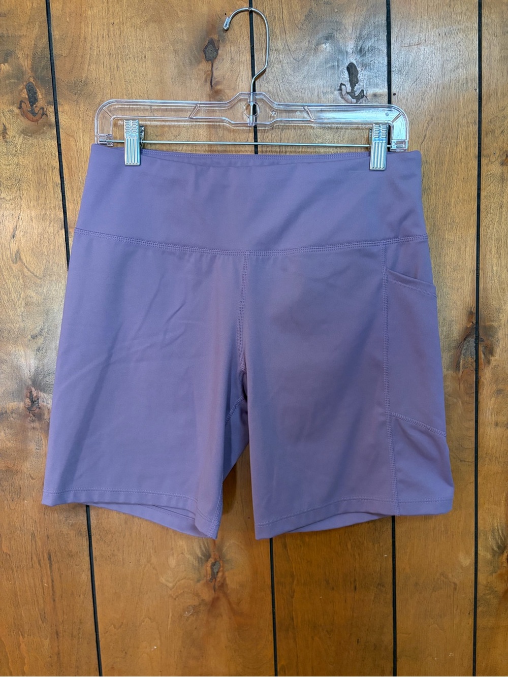 DKNY Active High-Waist Lavender Bike Shorts with Side Pocket